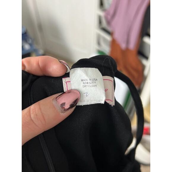 Love…Ady Black Romper Scallop Hem Halter Neck Sleeveless Cocktail Size Medium Wm - Picture 4 of 4